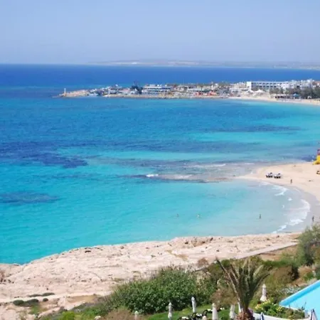 Enjoy A Of A Lifetime Renting Your Own In Paralimni, Paralimni 1214 * 프로타라스