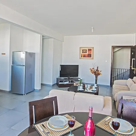 빌라 Enjoy A Of A Lifetime Renting Your Own In Paralimni, Paralimni 1214 프로타라스