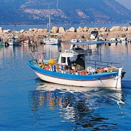 Enjoy A Of A Lifetime Renting Your Own In Paralimni, Paralimni 1214 *