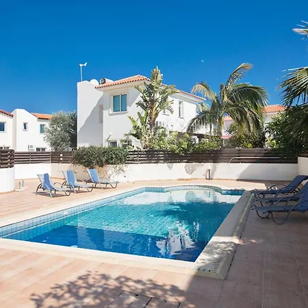 Enjoy A Of A Lifetime Renting Your Own In Paralimni, Paralimni 1214 * 프로타라스