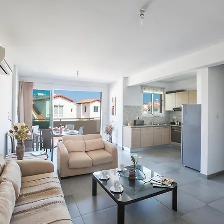 Enjoy A Of A Lifetime Renting Your Own In Paralimni, Paralimni 1214 Villa *