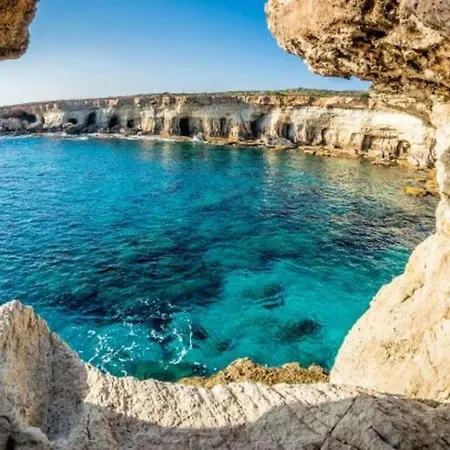 Enjoy A Of A Lifetime Renting Your Own In Paralimni, Paralimni 1214 *